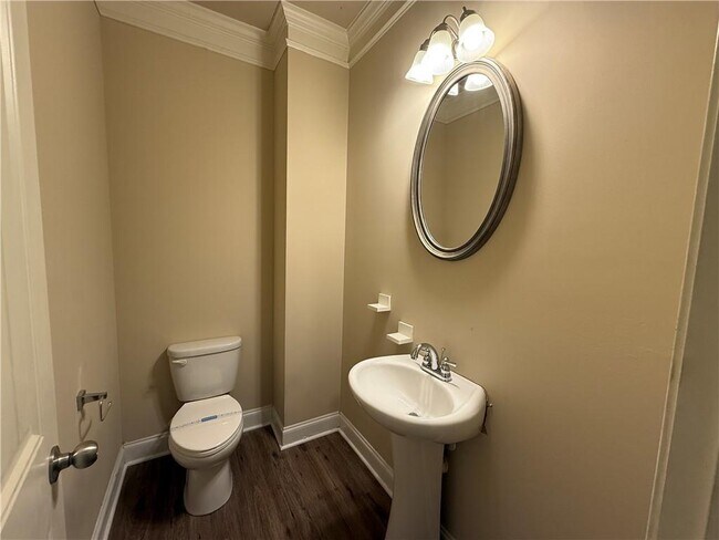 Building Photo - 1045 Township Cir