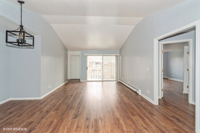 Photo - 6560 W Belmont Ave Apartment