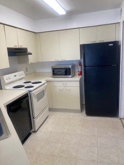 Kitchen - 2550 N Alafaya Trl