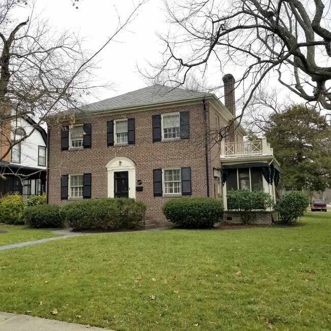 Foto del edificio - 4801 E Seminary Ave