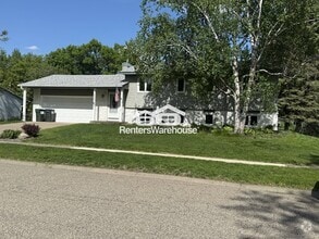 Building Photo - 13054 Findlay Ave