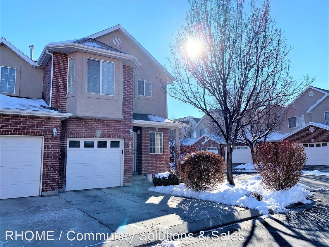 Primary Photo - 4 br, 2.5 bath House - 10563 S Sage Creek Rd