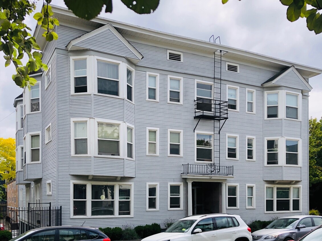 Terrace Arms Apartments - 104 21st Ave