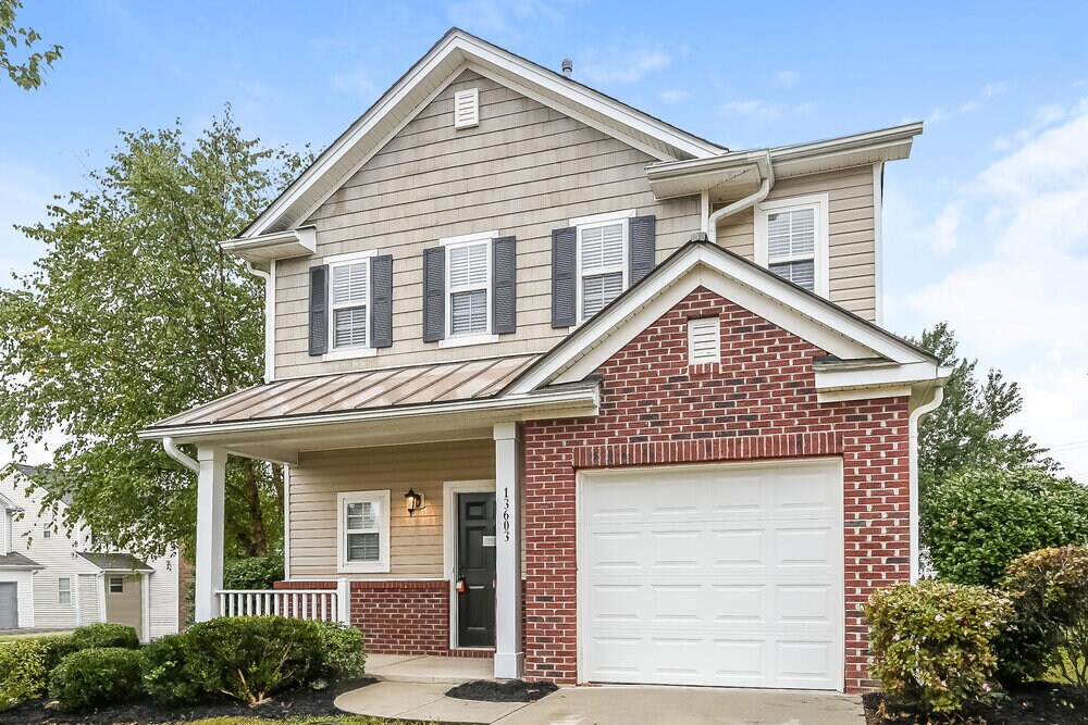 Foto principal - 13603 Riding Hill Ave