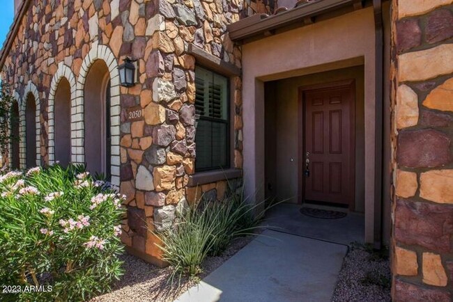 Building Photo - Beautiful 3 bedroom Chandler Home!