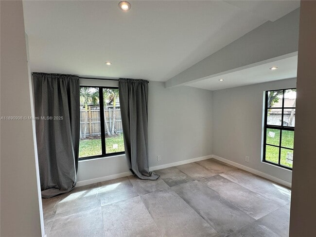 Building Photo - 1436 SW 76th Ct