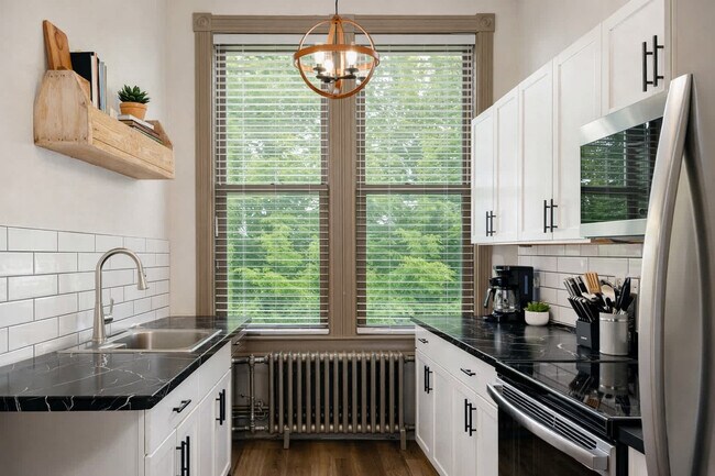 Foto del edificio - 101 Algoma Blvd