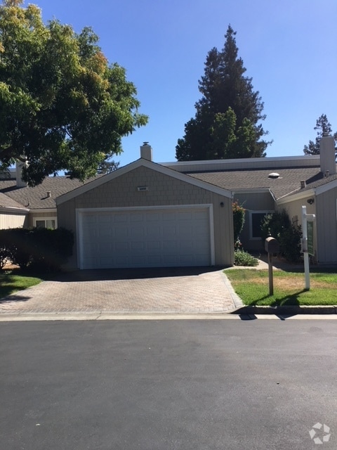 Building Photo - 22650 Silver Oak Ln