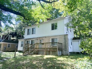 Building Photo - 707 Hayes St