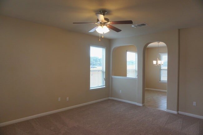 Building Photo - 1429 Bess Cove