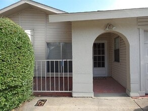 Building Photo - 5110 Palo Alto Dr