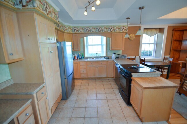 Foto del edificio - 3884 Breezy Hill Rd