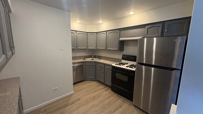 Foto del edificio - 6 Parkside Ct