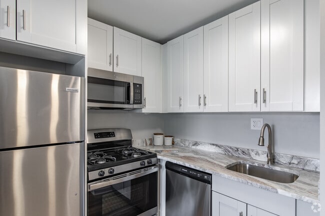 1BR, 1BA - 705SF - Renaissance Hills at Ellicott City