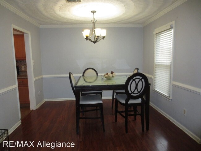 Building Photo - 4 br, 2.5 bath House - 1632 HIGH PLAINS