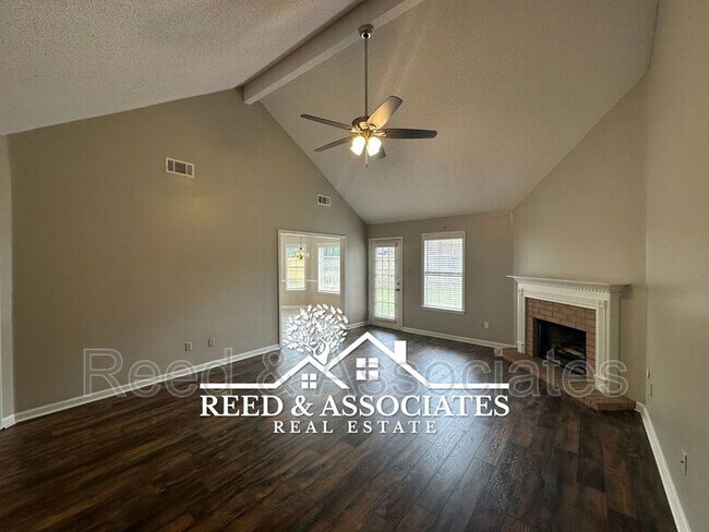 Building Photo - 3062 Valley Green Ln