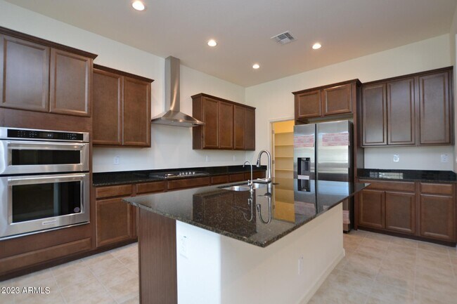Foto del edificio - 5526 N 107th Ln