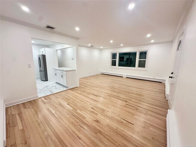 Building Photo - 308 Lido Blvd