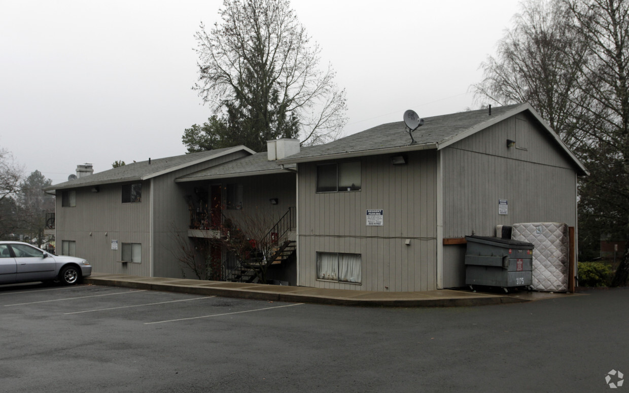 Foto principal - Maple Court Apartments