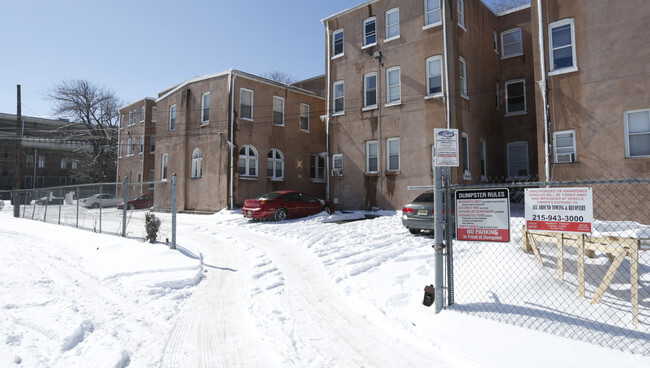 Building Photo - Clinton Court