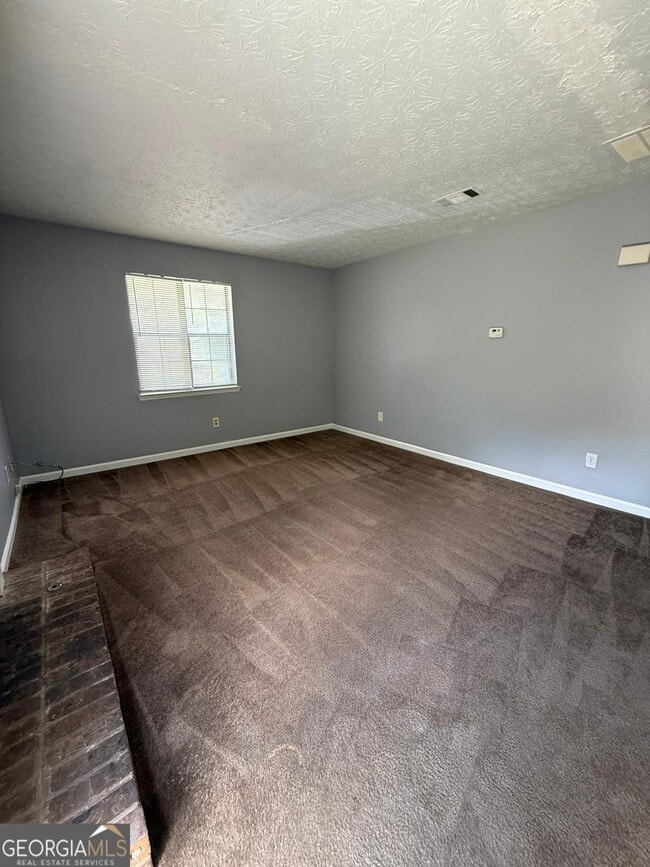 Building Photo - 5902 N Castlegate Dr