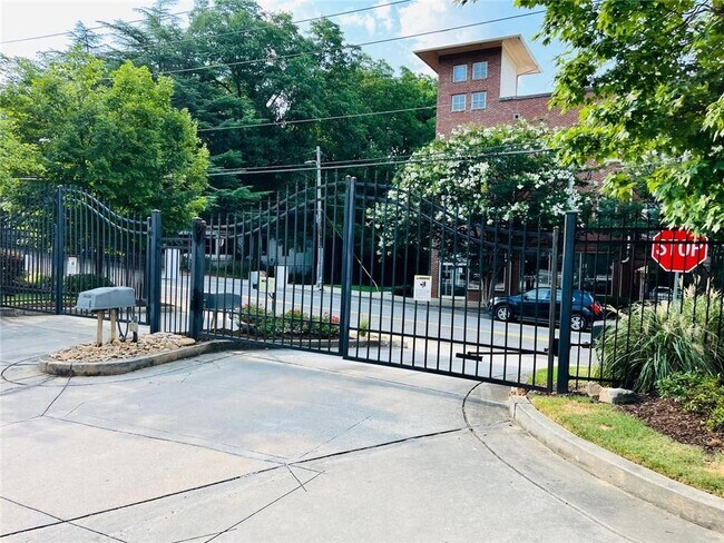 Foto del edificio - 320 Vannoy Park Lane Dr SE