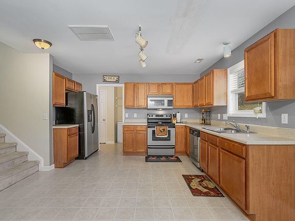 Building Photo - Build Equity While Leasing - Lease and Own...