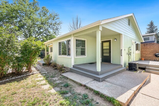 Building Photo - 807 Coronado Ave