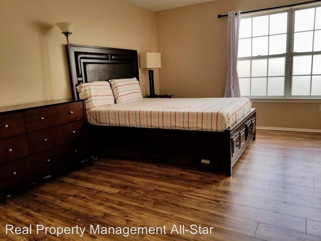 Foto del edificio - 2 br, 2 bath House - 307 Plymouth Road
