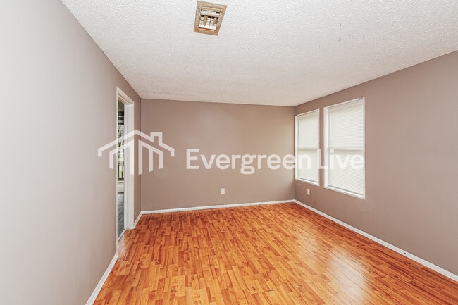 Building Photo - 121 Winchester Dr