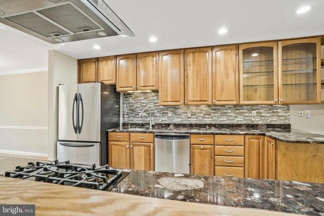 Foto del edificio - 6366 Brampton Ct