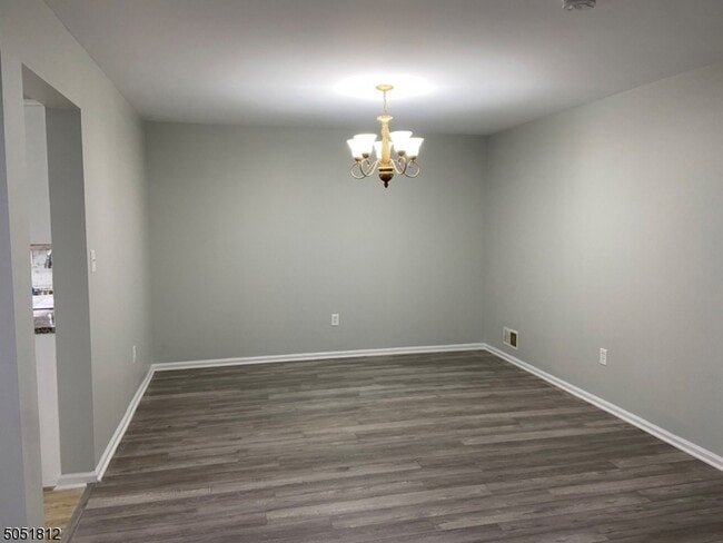 Building Photo - 511 Dunn Cir
