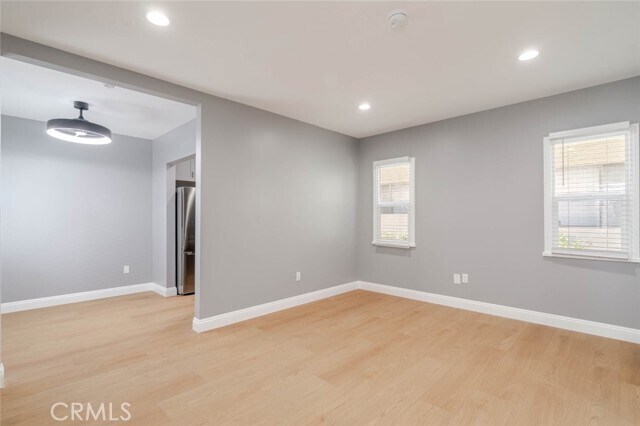 Foto del edificio - 1051 Western Ave