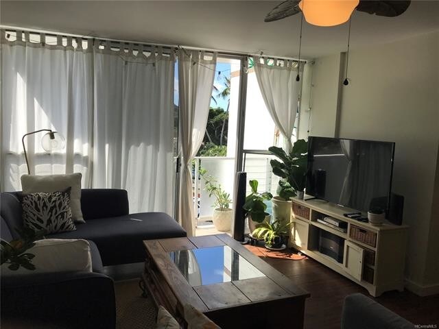 Foto del edificio - 3151 Monsarrat Ave