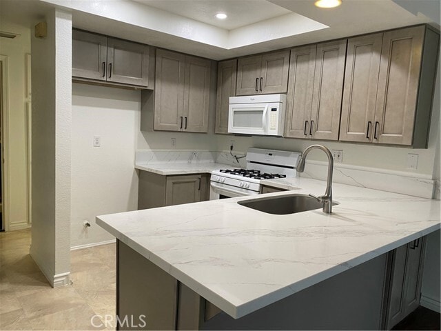 Building Photo - 907 Creekside Dr