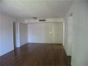 Building Photo - 801 Russell Ln