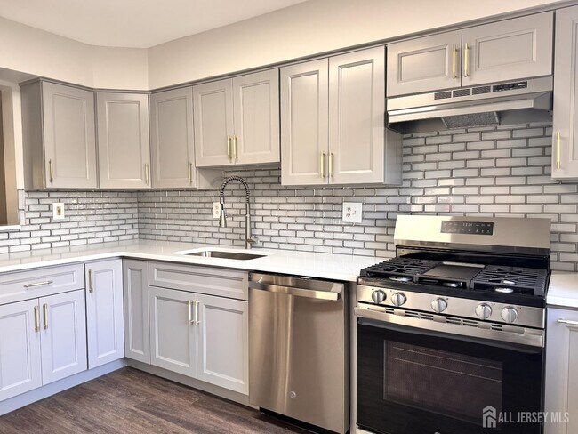 Foto del edificio - 191 Hampshire Dr