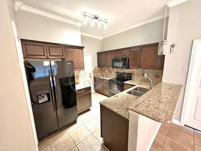 Foto del edificio - 4 br, 2 bath House - 5010 James Loop