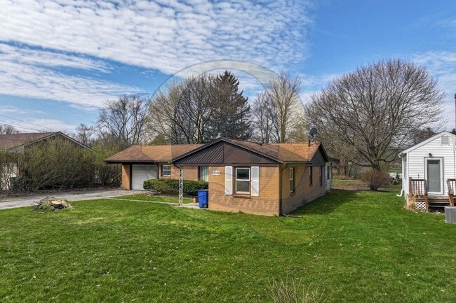 Building Photo - Kearsley Schools!