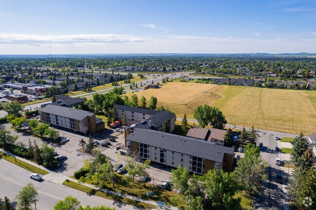 Aerial Photo - Cedarbrae Manor
