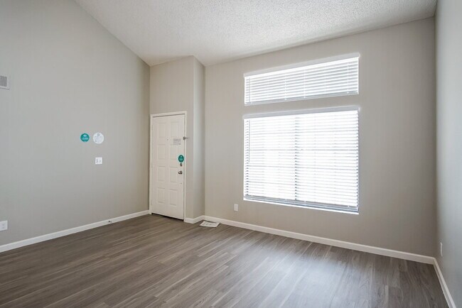 Building Photo - 2811 Cacto Ct