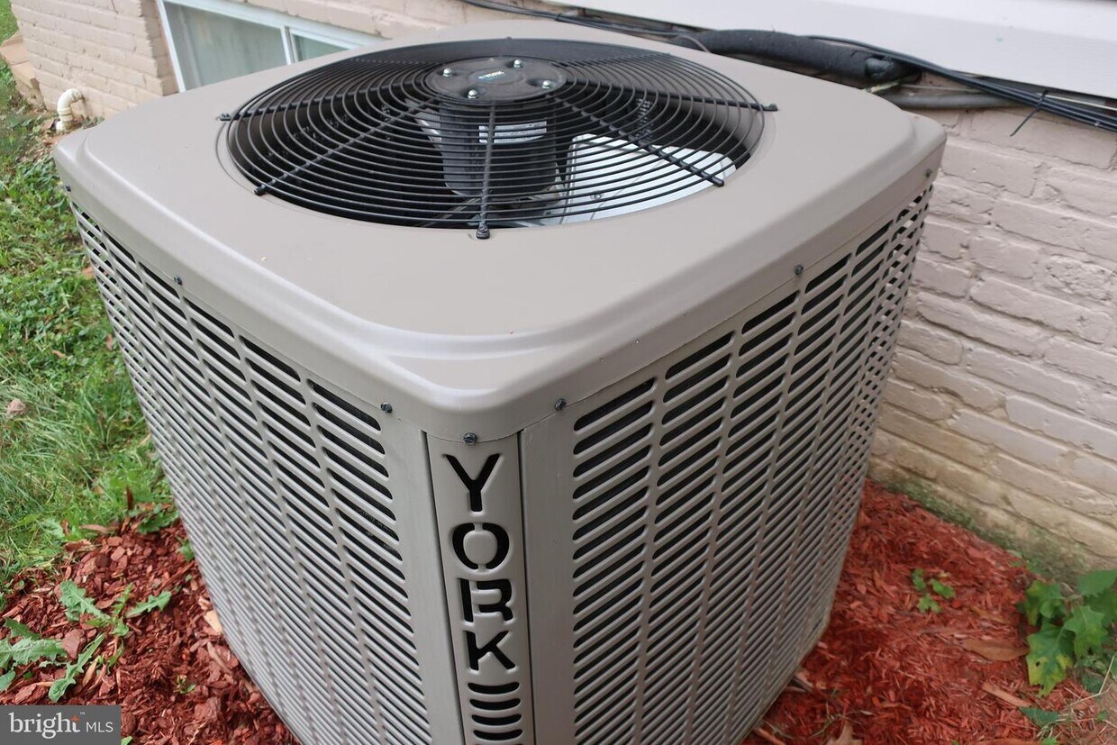 7826 Ashton St, Alexandria, VA 22309 House for Rent in Alexandria, VA