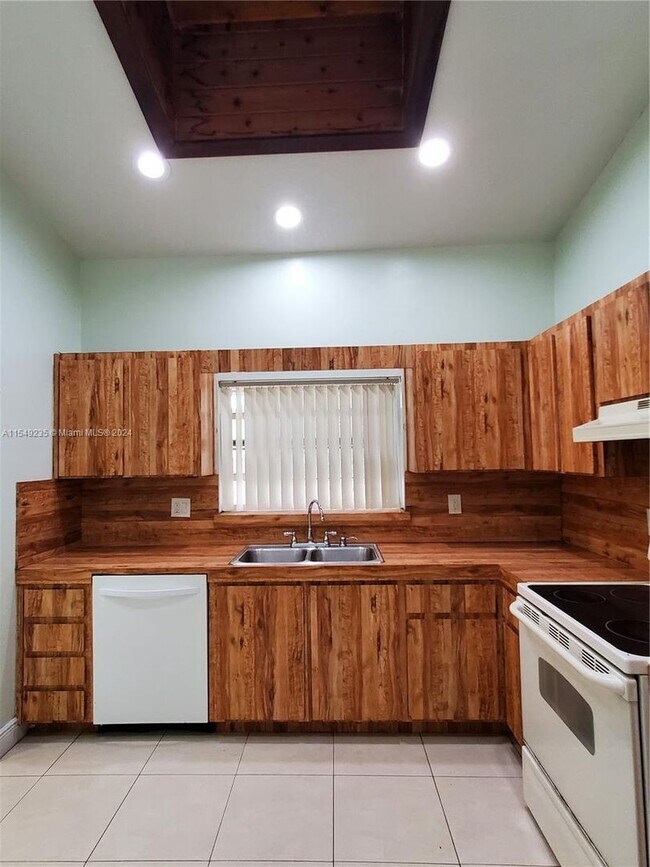 Foto del edificio - 3110 Tarpon Drive, Miramar, FL 33023