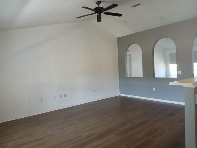 Foto del edificio - 3020 SE 45th Ct