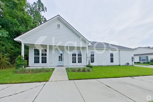 Building Photo - 6416 Roux Dr