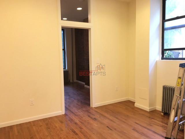 Foto del edificio - 306 E 6th St