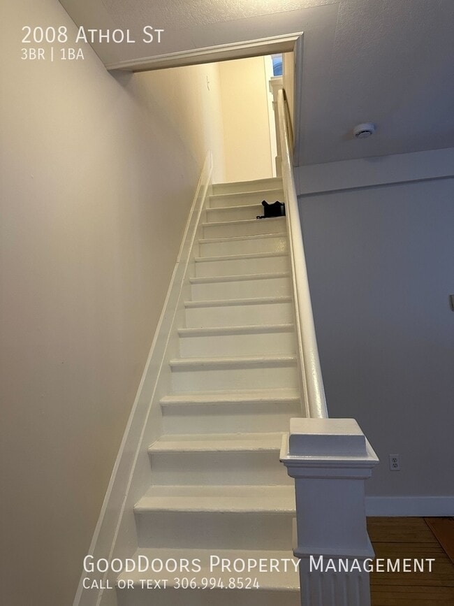 Building Photo - 2008 Athol St