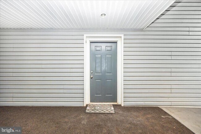 Foto del edificio - 10001 Vanderbilt Cir