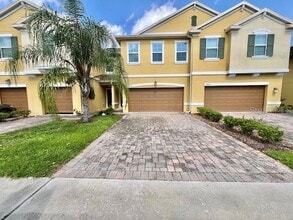Building Photo - 10058 Red Eagle Dr