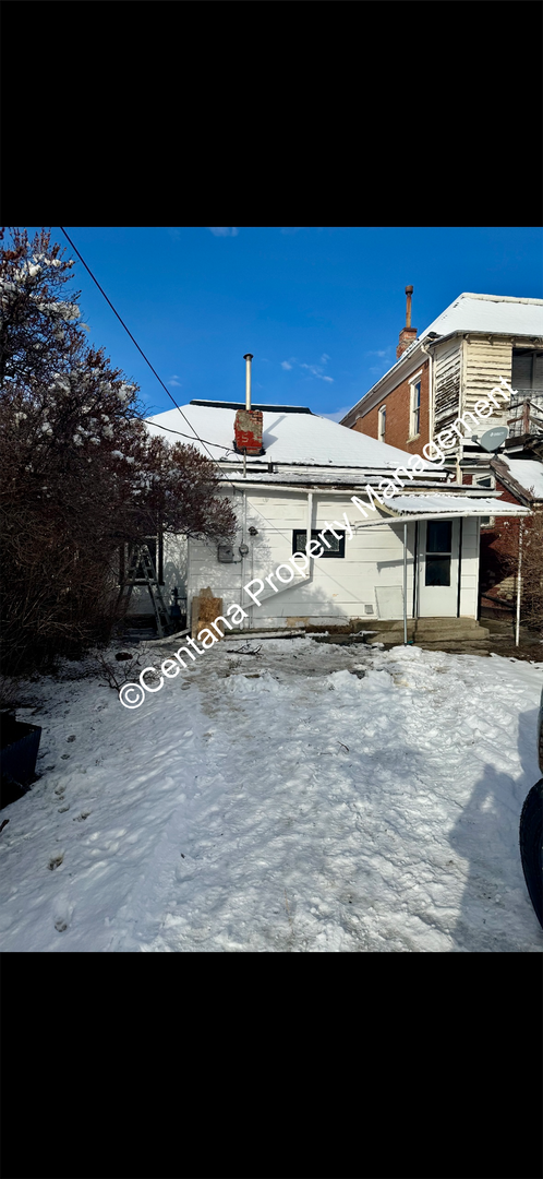 Building Photo - Two Bed Room 1 Bath with Bonus Room